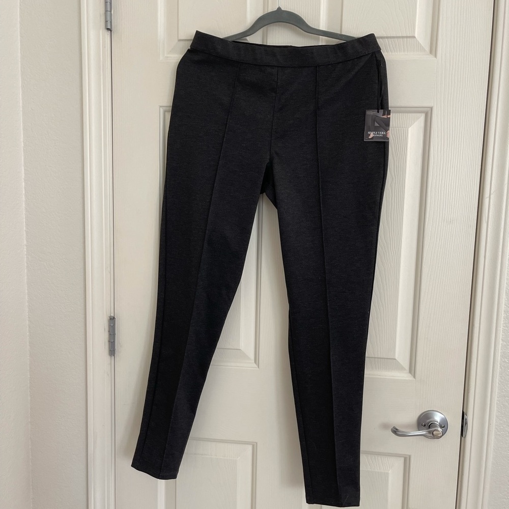 NWT! Vera Wang Pintuck herringbone pants.